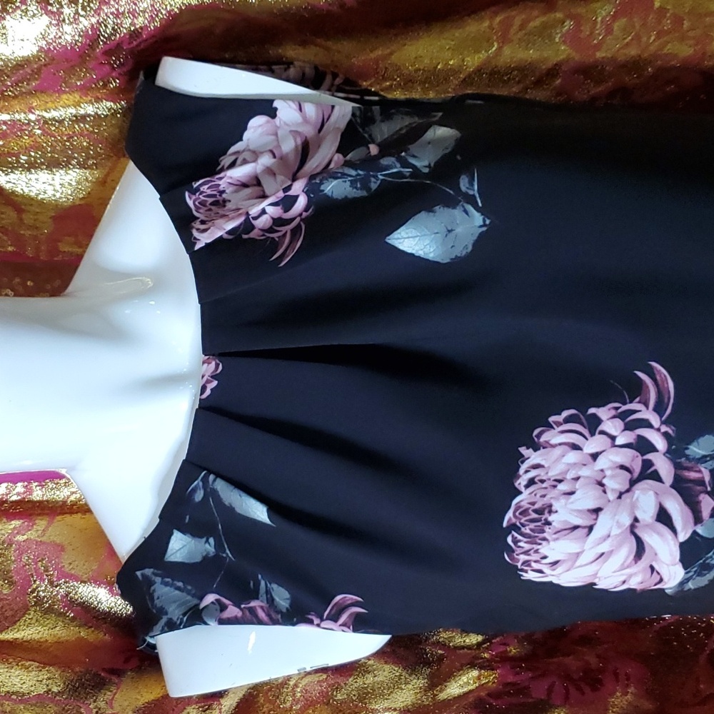 Business in front part in back dress! - Picture 2 of 12